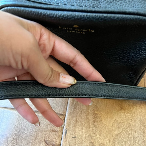 Kate Spade crossbody - Picture 4 of 6